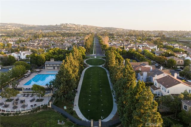 34 Montgomery, Newport Beach, CA 92660