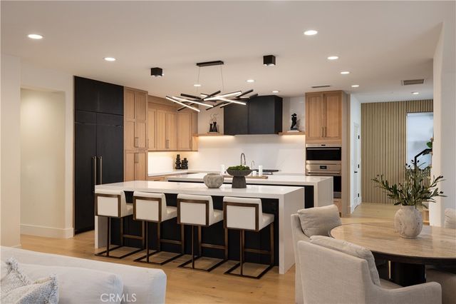 34 Montgomery, Newport Beach, CA 92660