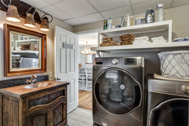 1152 W Lake Drive, Weatherford, TX 76087