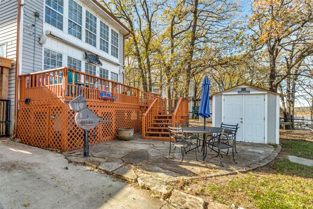 1152 W Lake Drive, Weatherford, TX 76087