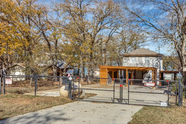 1152 W Lake Drive, Weatherford, TX 76087