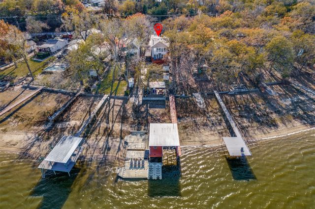 1152 W Lake Drive, Weatherford, TX 76087