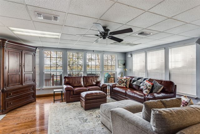 1152 W Lake Drive, Weatherford, TX 76087