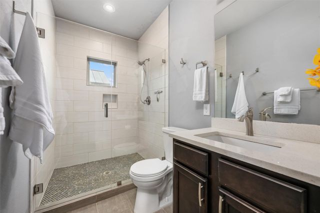 1310 Cedar Ave 1, Austin, TX 78702