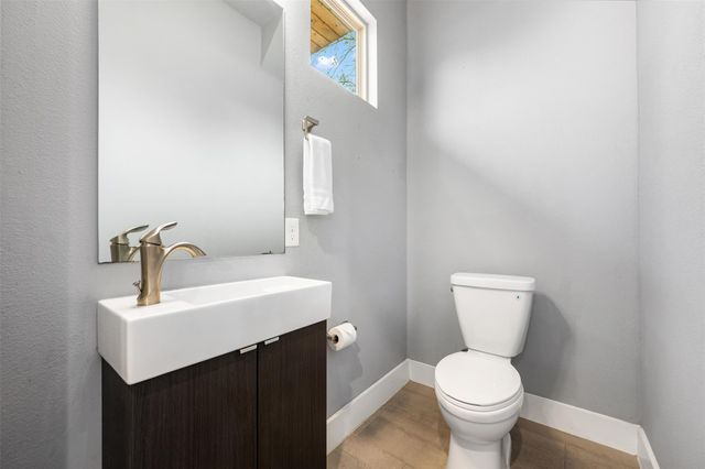 1310 Cedar Ave 1, Austin, TX 78702