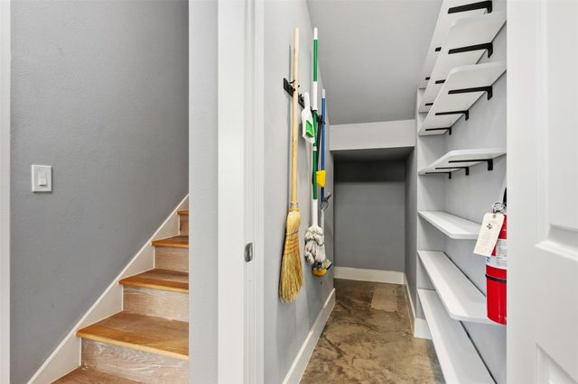 1310 Cedar Ave 1, Austin, TX 78702