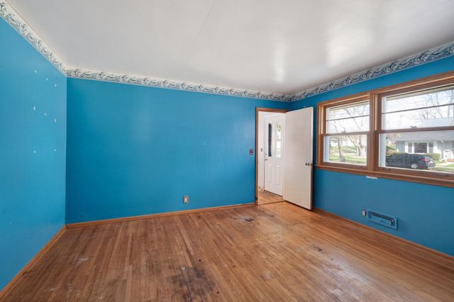 709 E 61st Street, Minneapolis, MN 55417