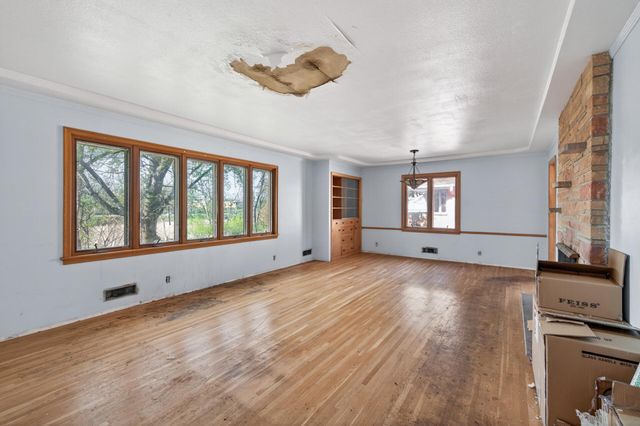 709 E 61st Street, Minneapolis, MN 55417