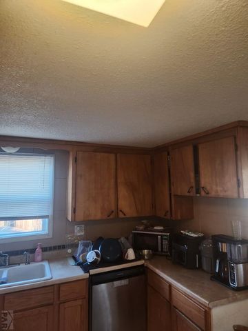 1136 E Routt Ave, Pueblo, CO 81004