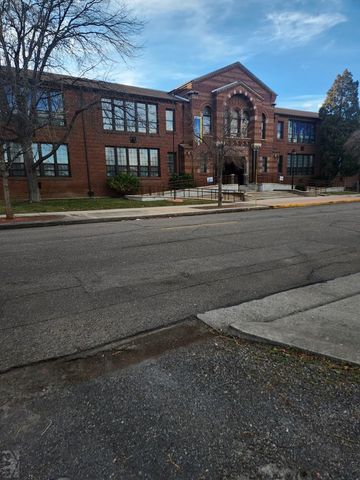 1136 E Routt Ave, Pueblo, CO 81004