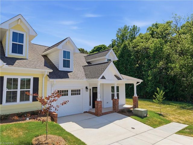 1727 OLD FIELDS Boulevard, Haw River, NC 27258