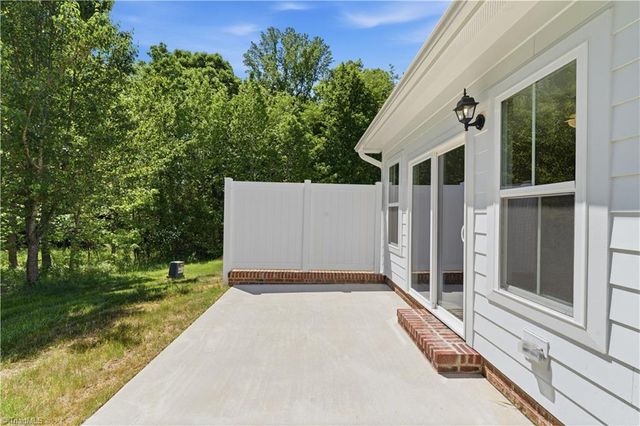 1727 OLD FIELDS Boulevard, Haw River, NC 27258