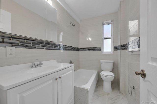 141-12 78th Avenue 3-H, Flushing, NY 11367