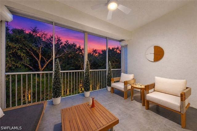 700 Bentwater CIR 103, Naples, FL 34108