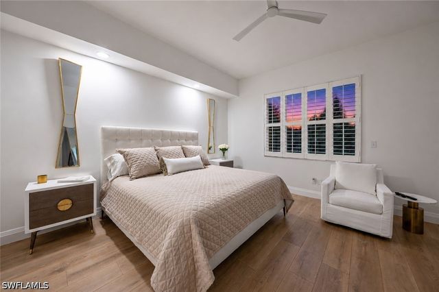 700 Bentwater CIR 103, Naples, FL 34108