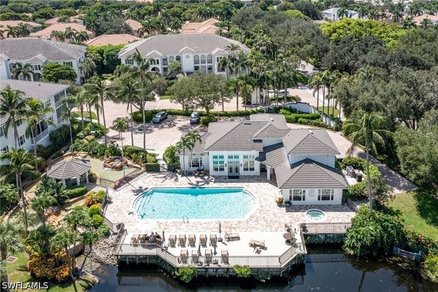 700 Bentwater CIR 103, Naples, FL 34108