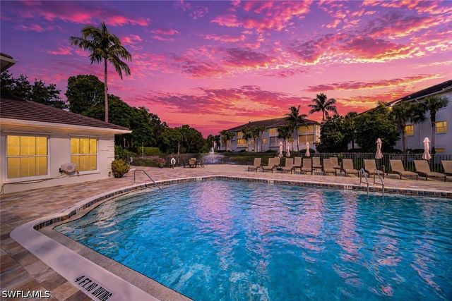 700 Bentwater CIR 103, Naples, FL 34108
