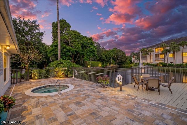 700 Bentwater CIR 103, Naples, FL 34108