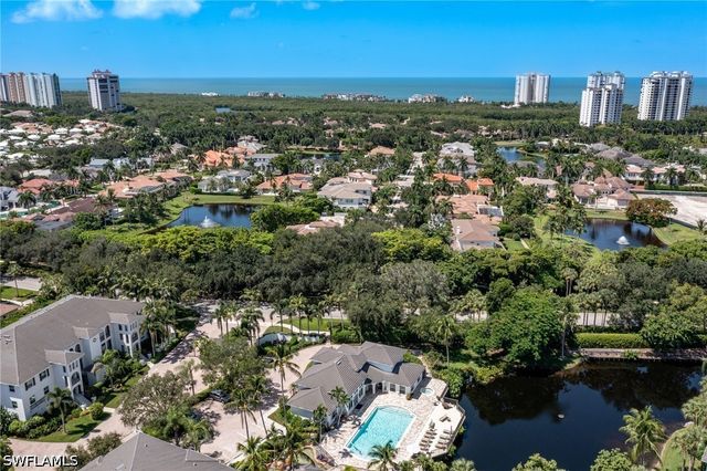 700 Bentwater CIR 103, Naples, FL 34108