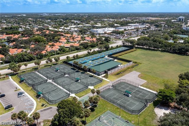 700 Bentwater CIR 103, Naples, FL 34108