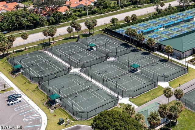 700 Bentwater CIR 103, Naples, FL 34108