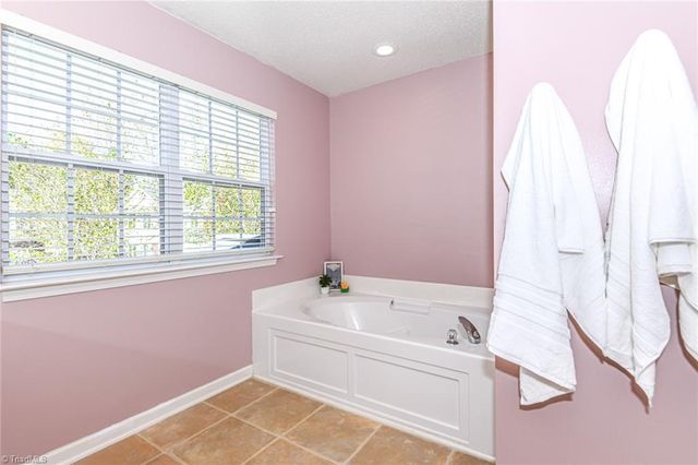 6708 Marielle Point, Whitsett, NC 27377