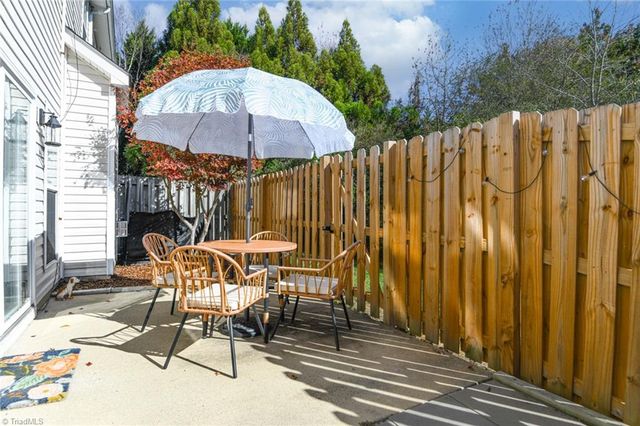 6708 Marielle Point, Whitsett, NC 27377