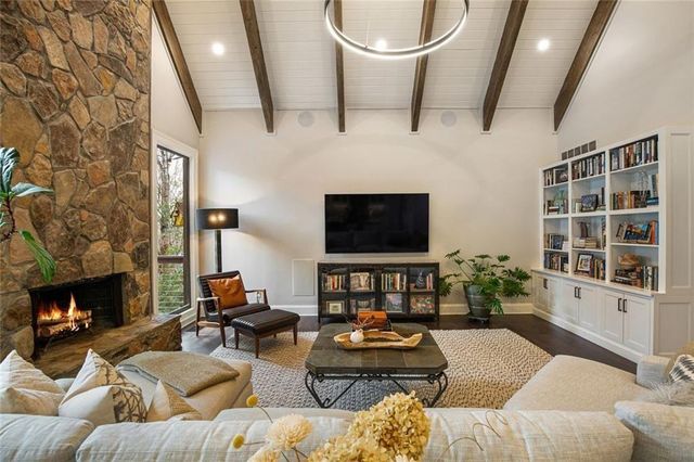 50 Glen Oaks NW Drive, Sandy Springs, GA 30327