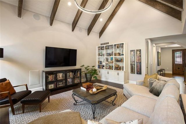 50 Glen Oaks NW Drive, Sandy Springs, GA 30327