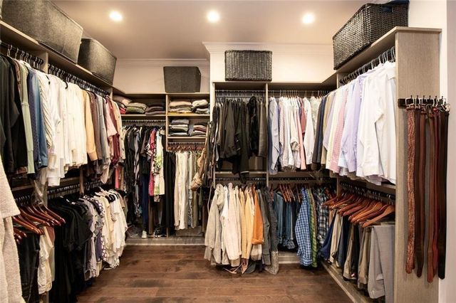 50 Glen Oaks NW Drive, Sandy Springs, GA 30327