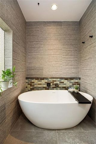 50 Glen Oaks NW Drive, Sandy Springs, GA 30327