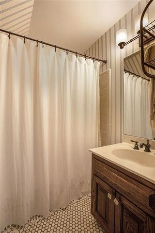 50 Glen Oaks NW Drive, Sandy Springs, GA 30327