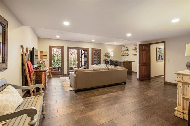 50 Glen Oaks NW Drive, Sandy Springs, GA 30327