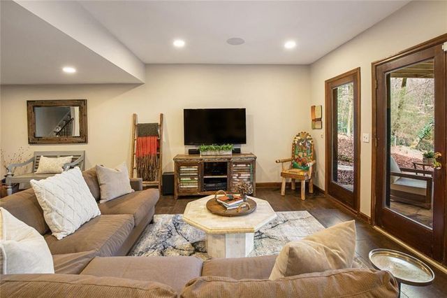 50 Glen Oaks NW Drive, Sandy Springs, GA 30327