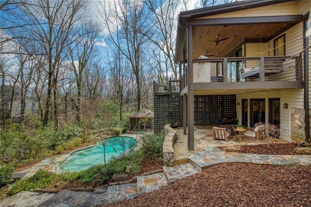 50 Glen Oaks NW Drive, Sandy Springs, GA 30327