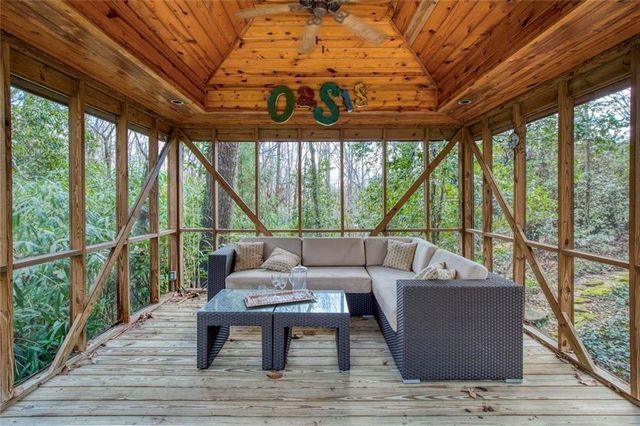 50 Glen Oaks NW Drive, Sandy Springs, GA 30327