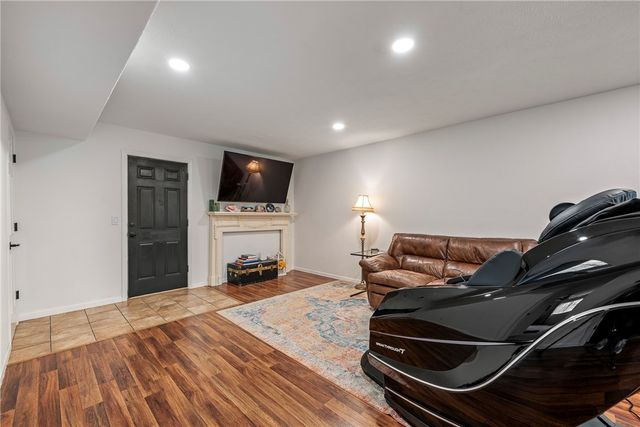 8126 Blackberry Way, Decatur, AR 72722