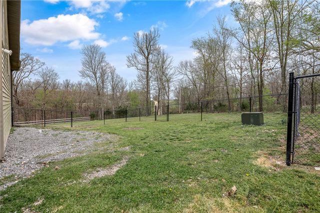 8126 Blackberry Way, Decatur, AR 72722