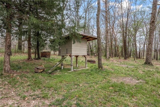 8126 Blackberry Way, Decatur, AR 72722