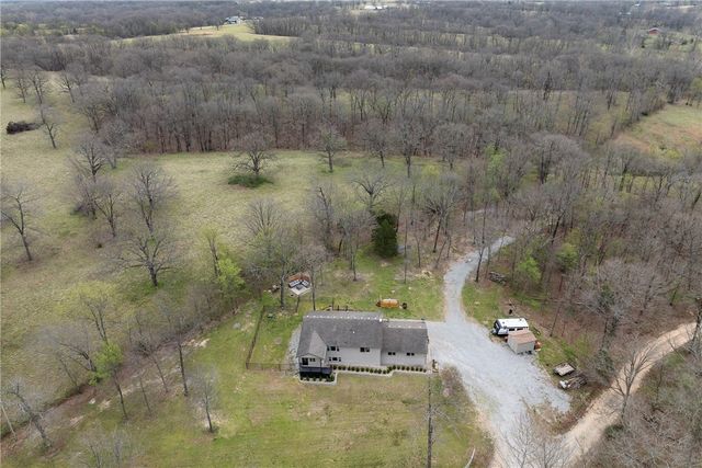 8126 Blackberry Way, Decatur, AR 72722