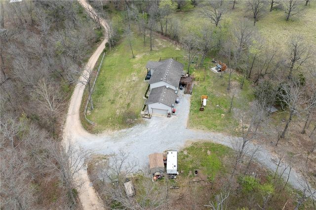 8126 Blackberry Way, Decatur, AR 72722