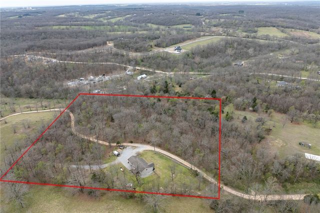 8126 Blackberry Way, Decatur, AR 72722