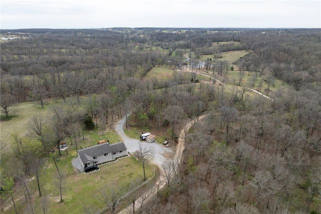 8126 Blackberry Way, Decatur, AR 72722