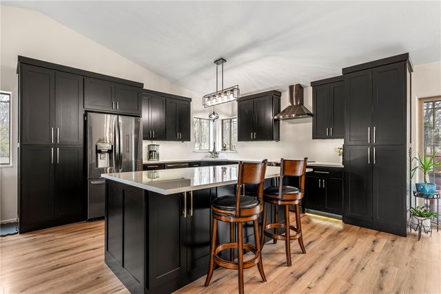 8126 Blackberry Way, Decatur, AR 72722