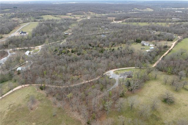 8126 Blackberry Way, Decatur, AR 72722