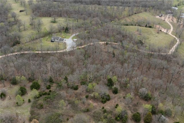 8126 Blackberry Way, Decatur, AR 72722