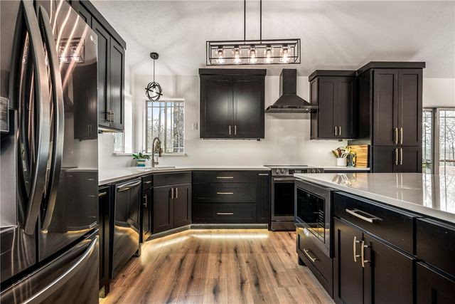 8126 Blackberry Way, Decatur, AR 72722