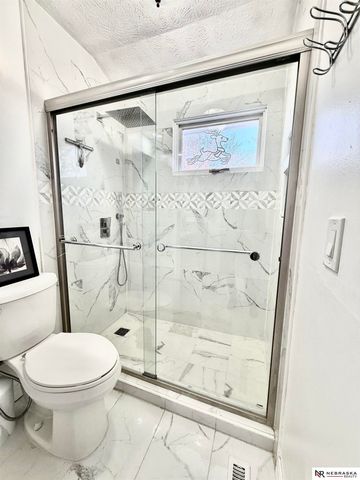 1731 N 76th Street, Lincoln, NE 68505