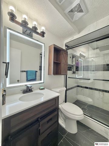 1731 N 76th Street, Lincoln, NE 68505