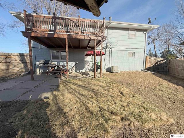 1731 N 76th Street, Lincoln, NE 68505